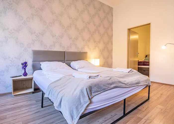 Chic & Modern 1br Apt, Prime Spot